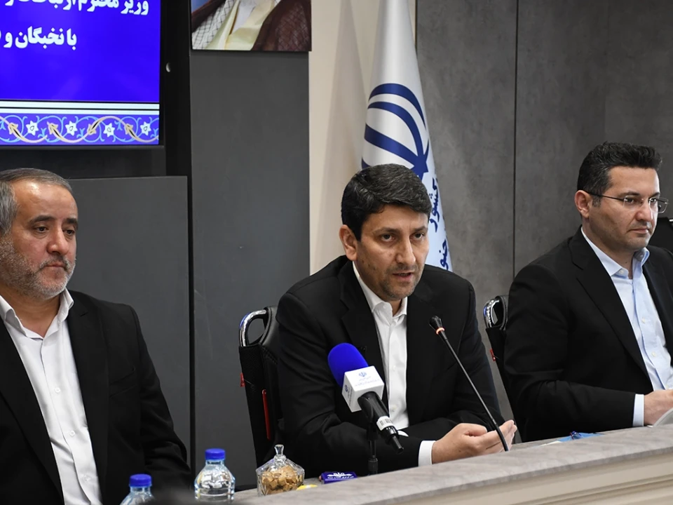 افتتاح پروژههای ارتباطی ایرانسل در خراسان جنوبی با حضور وزیر ارتباطات افتتاح پروژههای ارتباطی ایرانسل در خراسان جنوبی با حضور وزیر ارتباطات