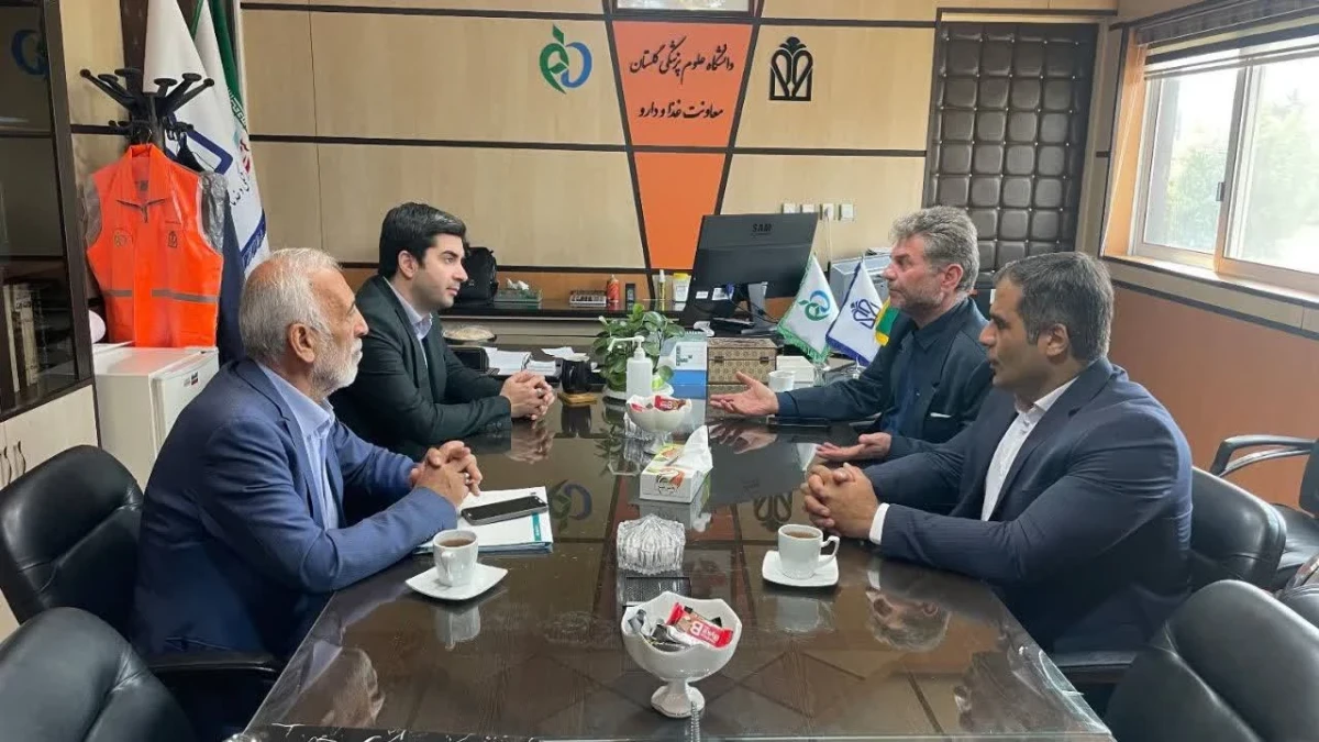 پیگیری تأمین دارو و واکسن بیماران خاص جامعه هدف در استان گلستان