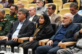 حضور وزیر راه و شهرسازی در منطقه ویژه پتروشیمی؛ آیین اهدای اسناد مالکیت منازل مسکونی خوزستان برگزار شد
